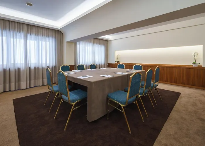 エグゼ マジェスティック ホテル