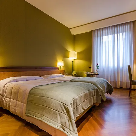 Exe Majestic Hotel Neapel