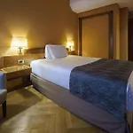Exe Majestic Hotel Nápoles