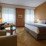 Exe Majestic 4* Nápoles