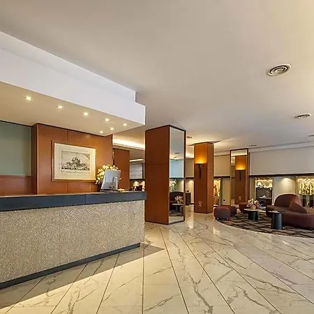 Exe Majestic 4* Νάπολη