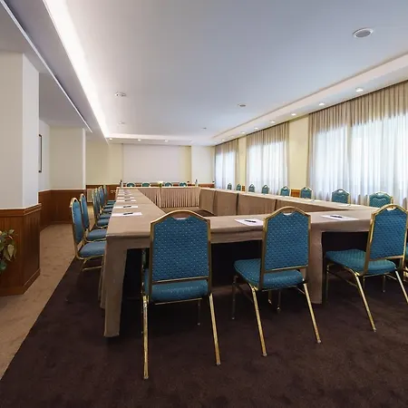 Otel Exe Majestic 4*