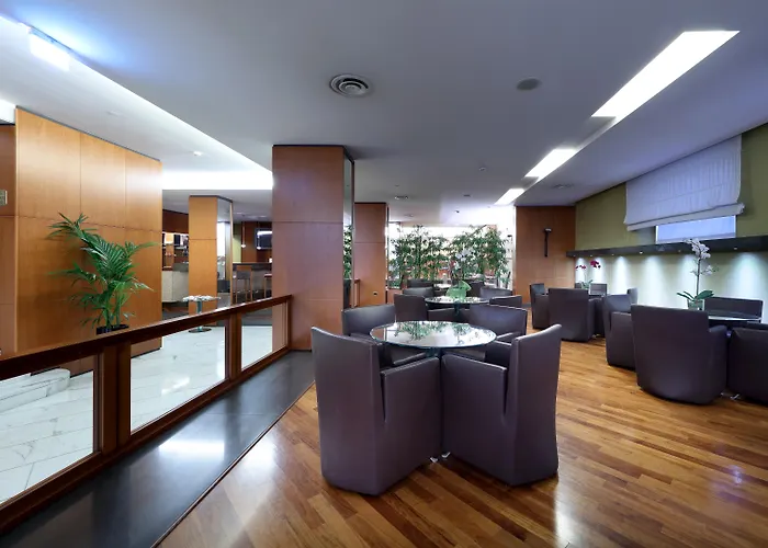 엑세 마예스티크 4*