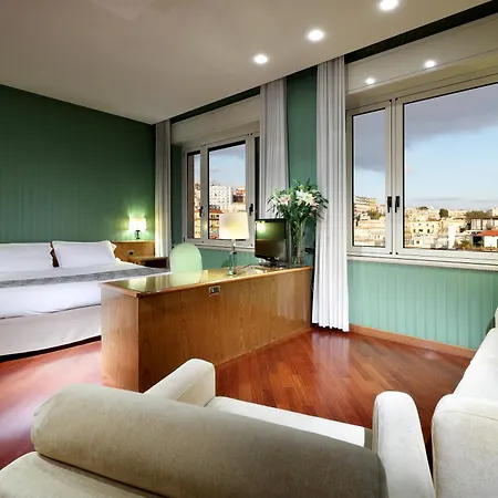 Exe Majestic 4* Neapol