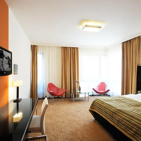 Exe Majestic 4* Neapol