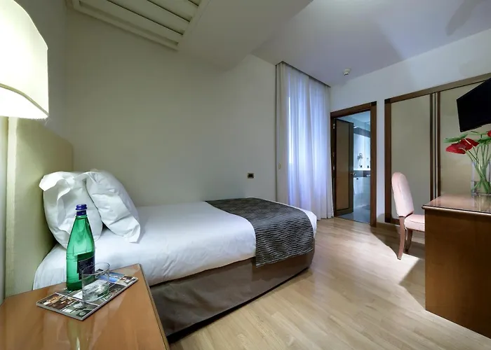 Exe Majestic 4* Nápoly