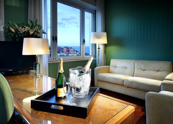 Exe Majestic Hotel Nápoles