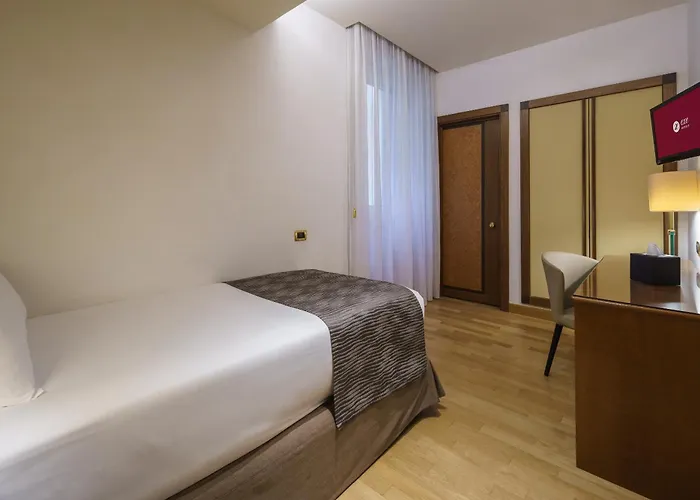 Exe Majestic Hotel Nápoles